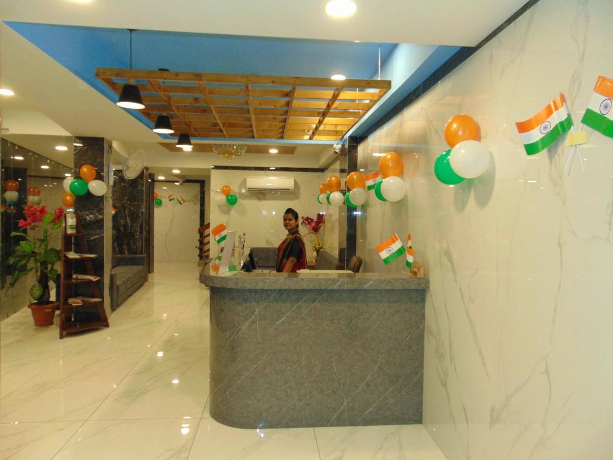 The Grand Vardhman Hotel Morbi Exterior photo
